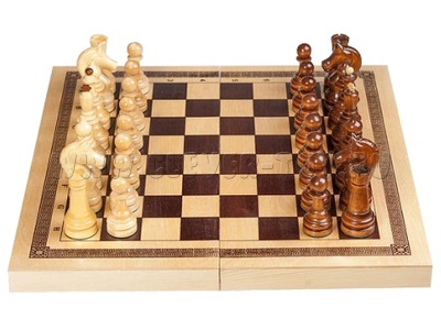 Шахматы точеные офисные деревянные с доской